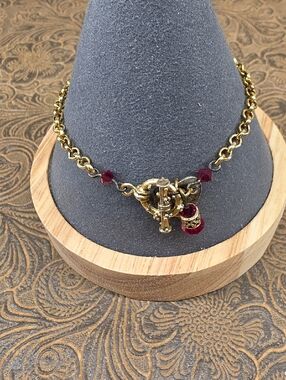 Vintage Gold Deep Red Crystal Accent Etched Toggle Clasp Bracelet